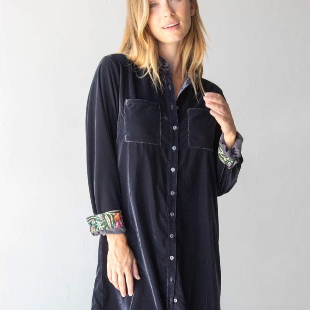 NWOT Natural Life “Rocky” Slate Grey Velvet Shirt Dress - M